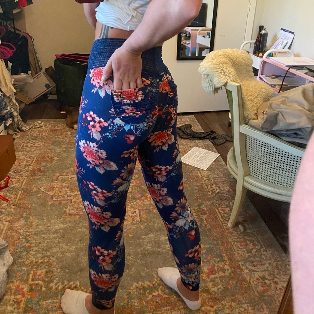 Cute Booty Scrunch butt leggings